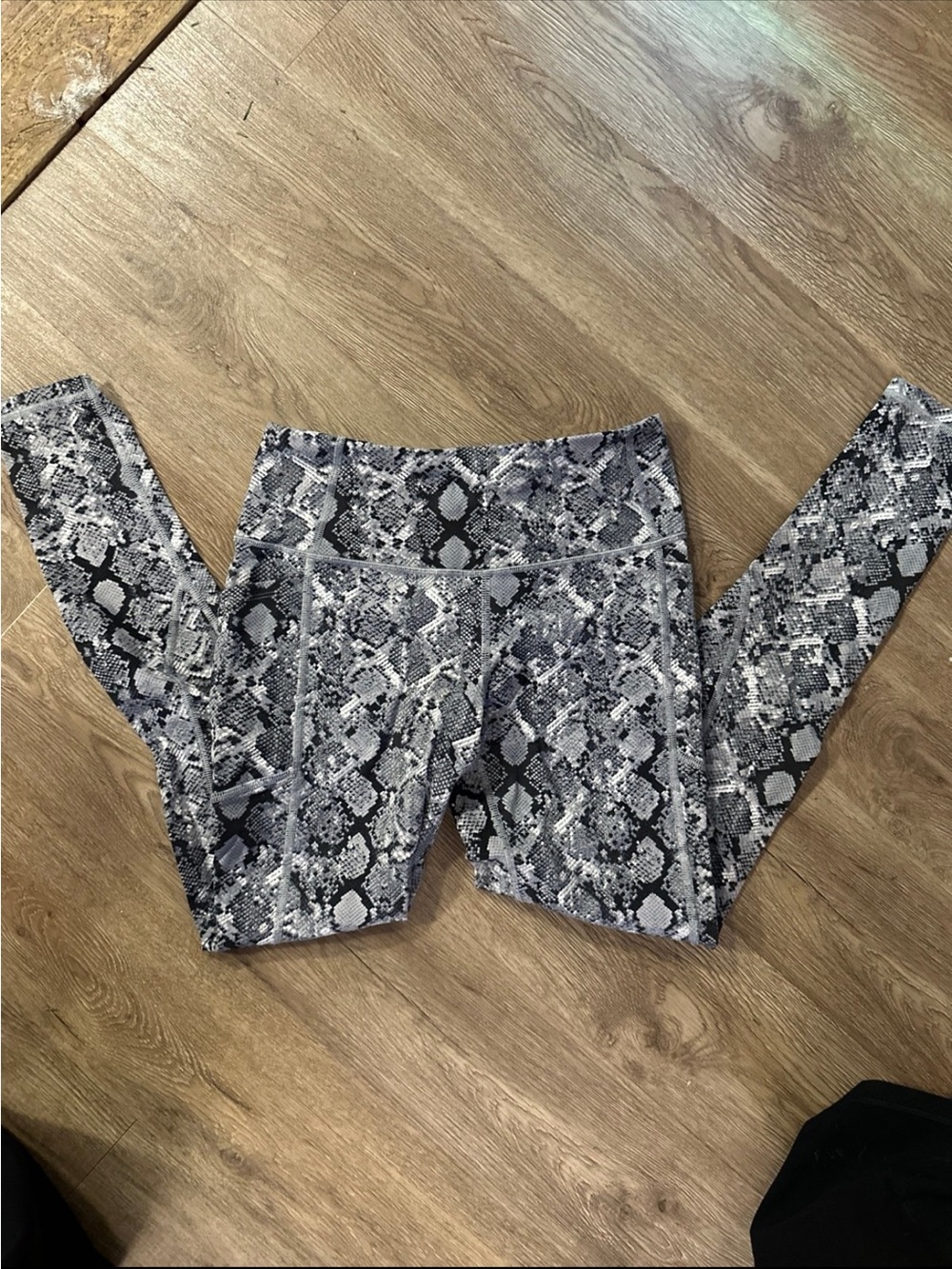 Victoria's Secret Gray Snake Print Leggings
